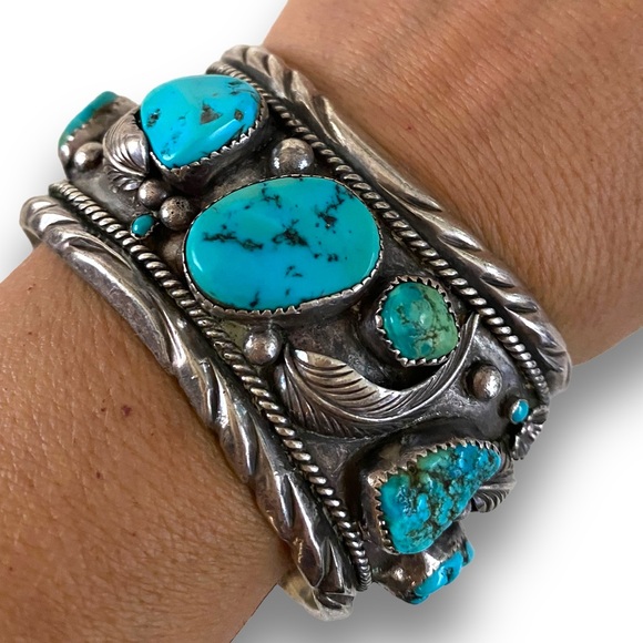 Massive Vintage Navajo Sterling Silver & Turquoise Cuff Bracelet Signed DUTOM! - Picture 9 of 16
